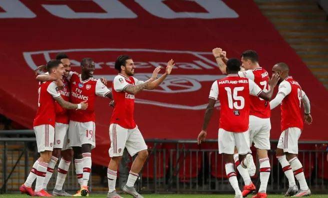  阿森纳刷新队史纪录，赛季双杀曼城领跑群雄  