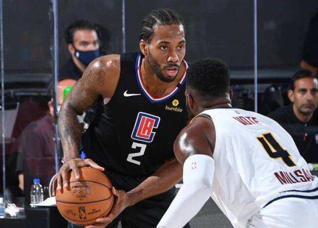  乔治里程碑之夜快船轻取国王  