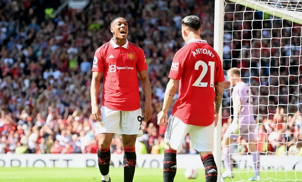  曼联3-3战平纽卡斯尔错失榜首  