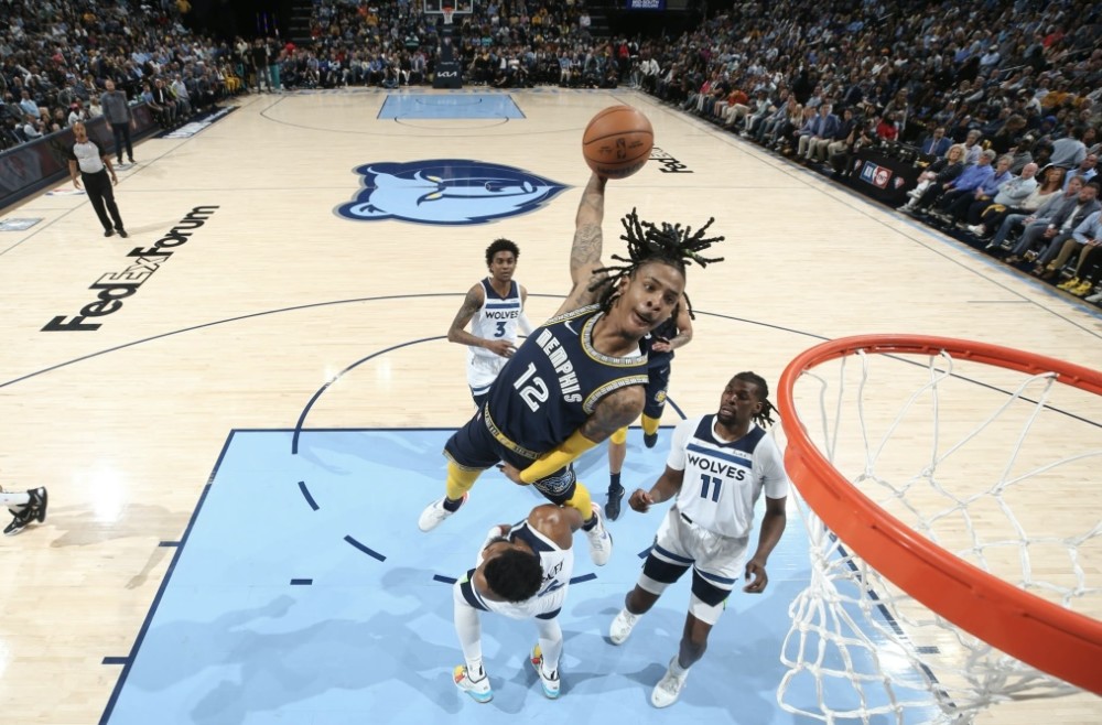  爱德华兹三分绝杀森林狼加时击败掘金显锋芒  